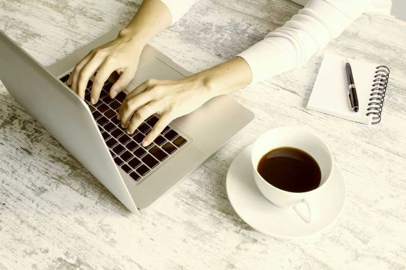 How coffee reduces workplace stress